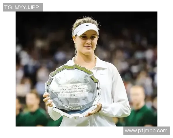 法国昔日退役足球明星的辉煌历程与传奇故事回顾